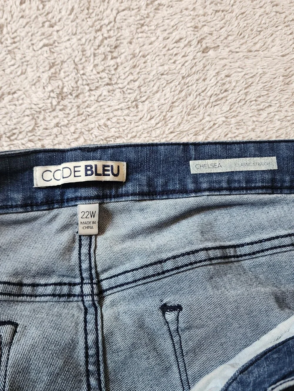 22W Code Bleu Jeans - Picture 3 of 4